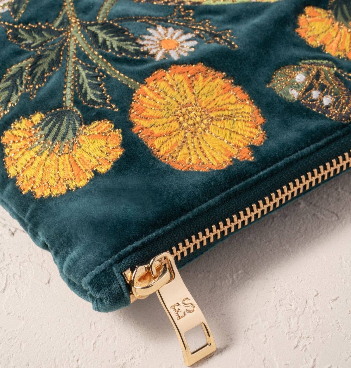 Elizabeth Scarlett Wild Garden Everyday Pouch