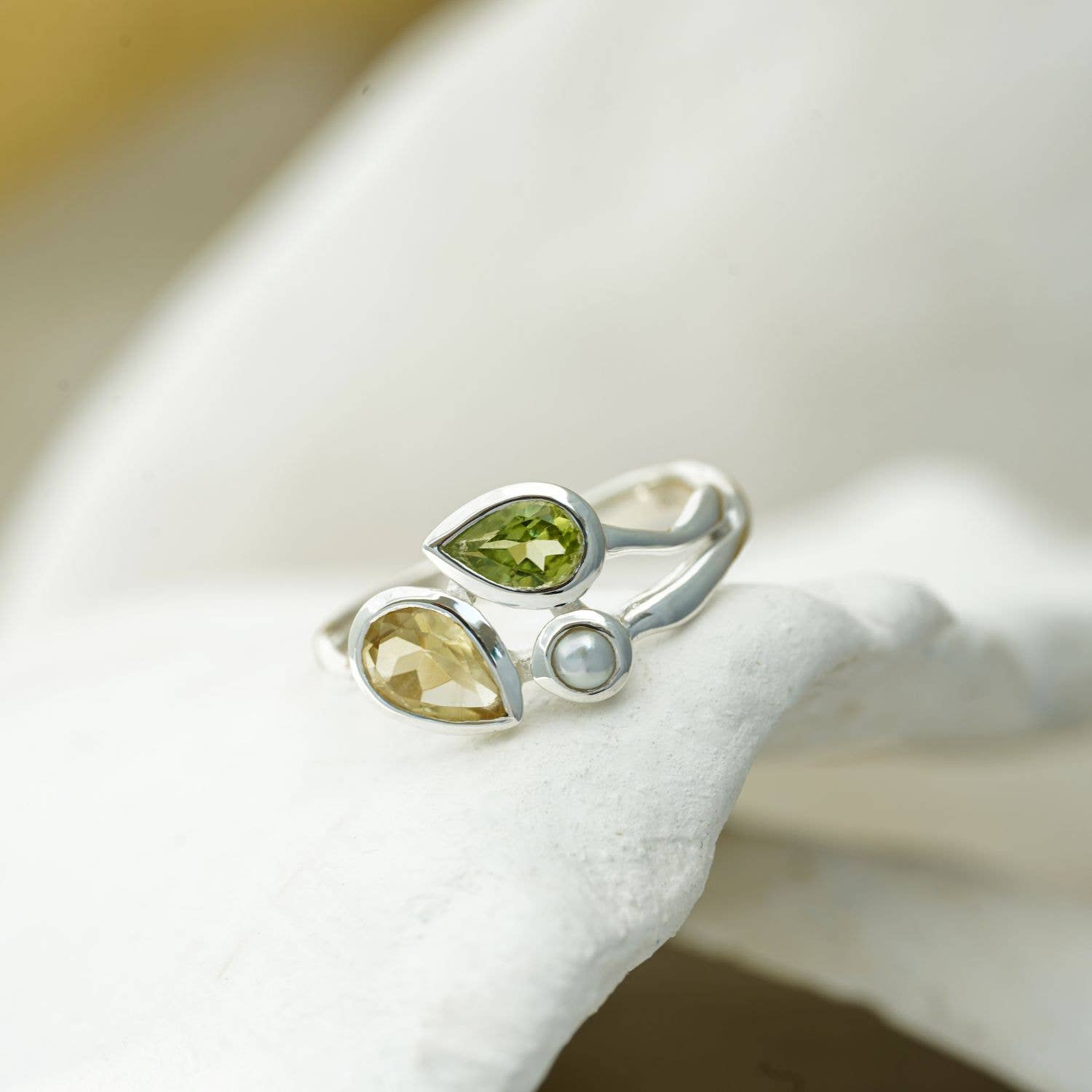 Peridot, Pearl and Citrine Silver Ring: P