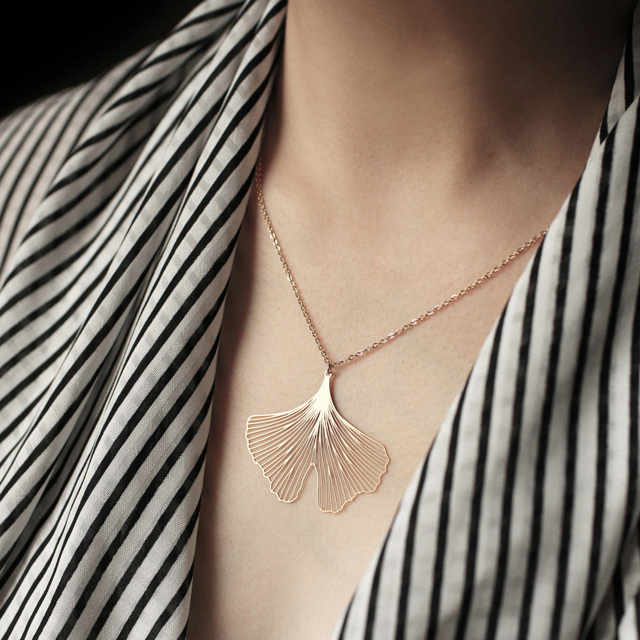 made_in_Taiwan_Ginkgo_leaf_necklace_small_stainless_steel_pendant_gold_plated_Moorigin_organic_styled_nature_inspired_jewellery