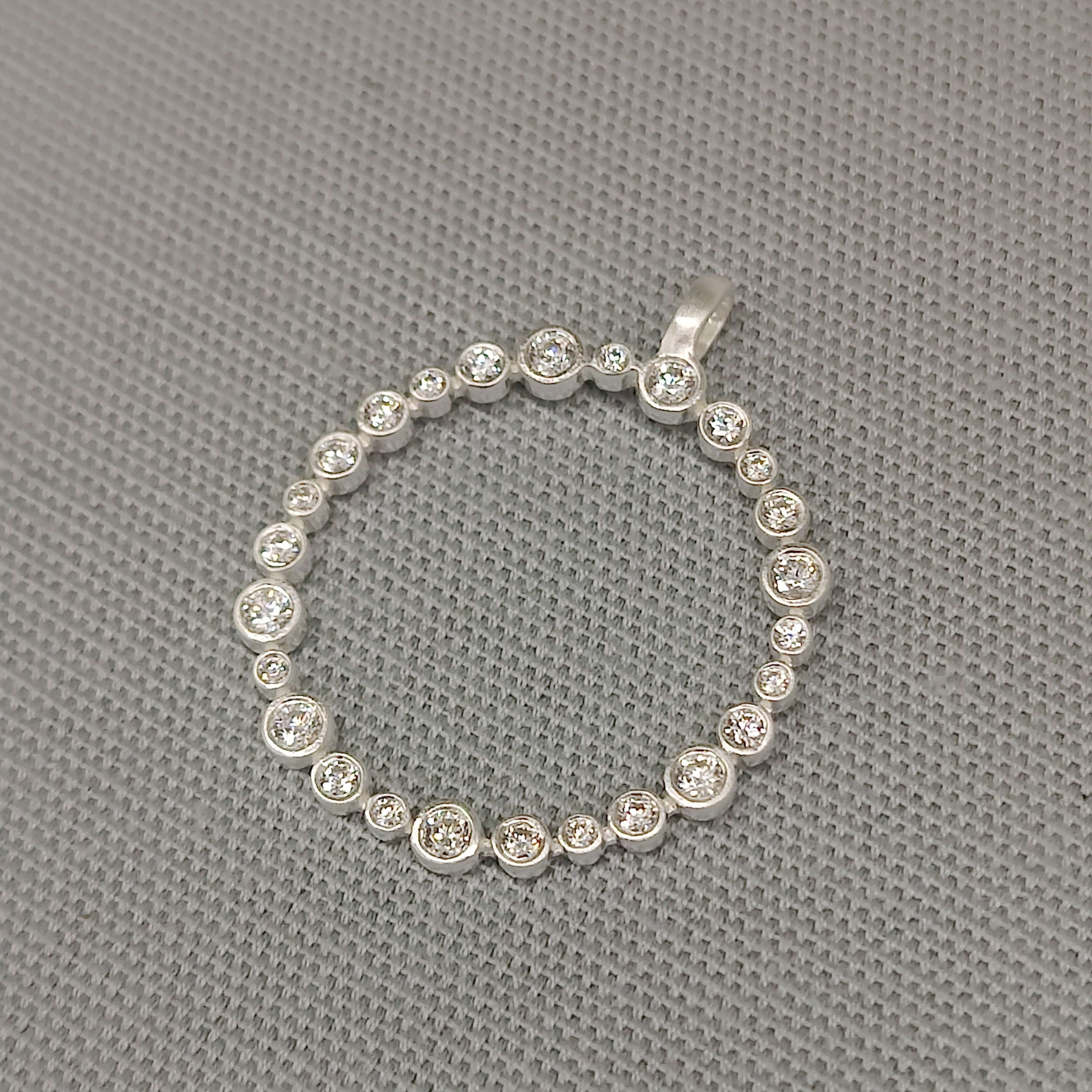 Sterling Silver & Cubic Zirconia Stones Circle Necklace