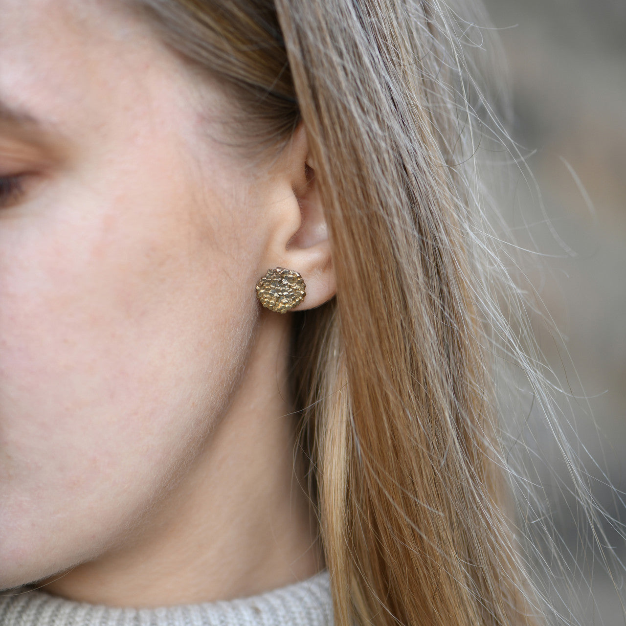 Jade_Mellor_handmade_jewellery_studs_earrings_caddis_disc_bronze_sterling_silver_organic_textured