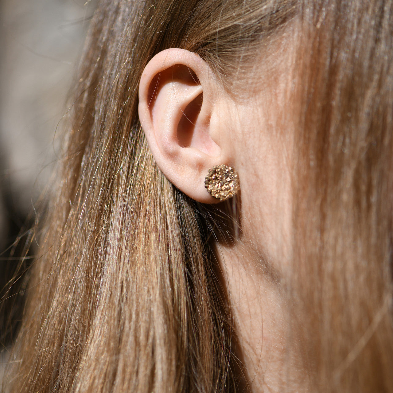 Jade_Mellor_handmade_jewellery_studs_earrings_caddis_disc_bronze_sterling_silver_organic_textured