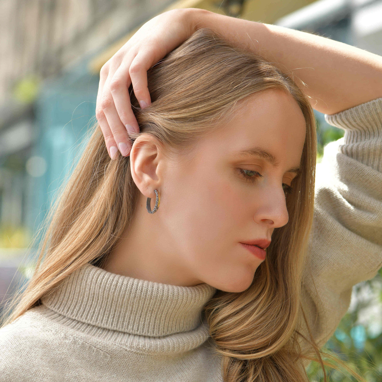 MarCucurella_handmade_jewellery_earrings_hoops_gold_plated_oxidised_sterling_silver_granulated_design_Spain