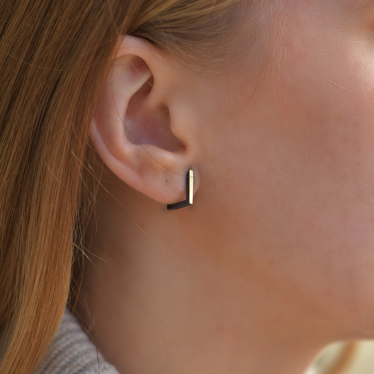 MarCucurella_handmade_jewellery_earrings_oxidised_sterling_silver_square_gold_plating_Spain