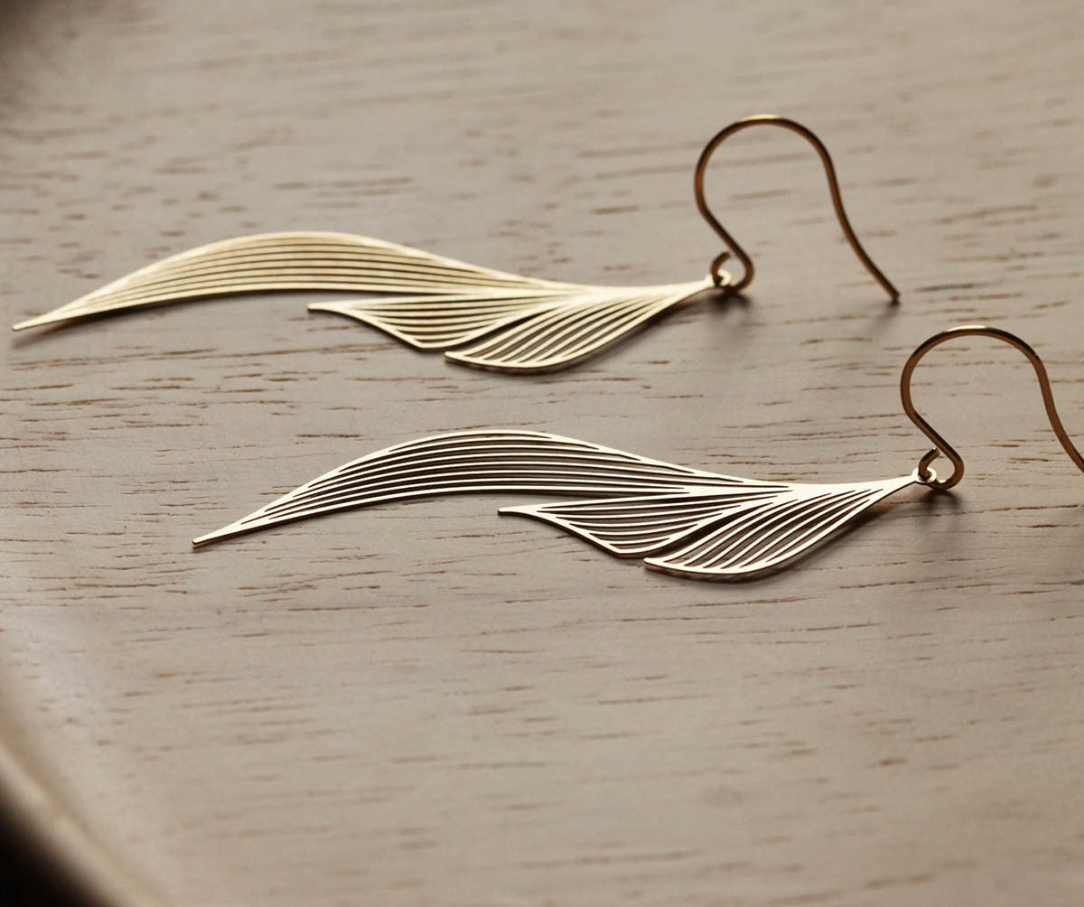 Moorigin Ripple Drop Earrings Gold