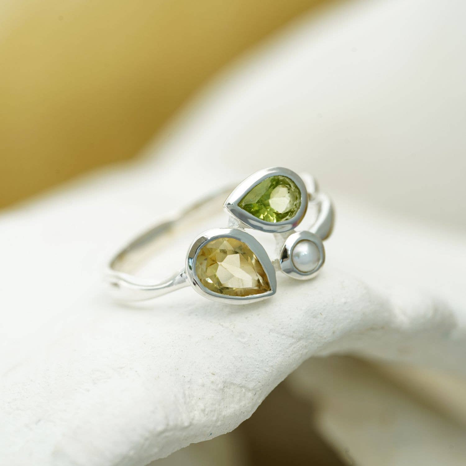 Peridot, Pearl and Citrine Silver Ring: P