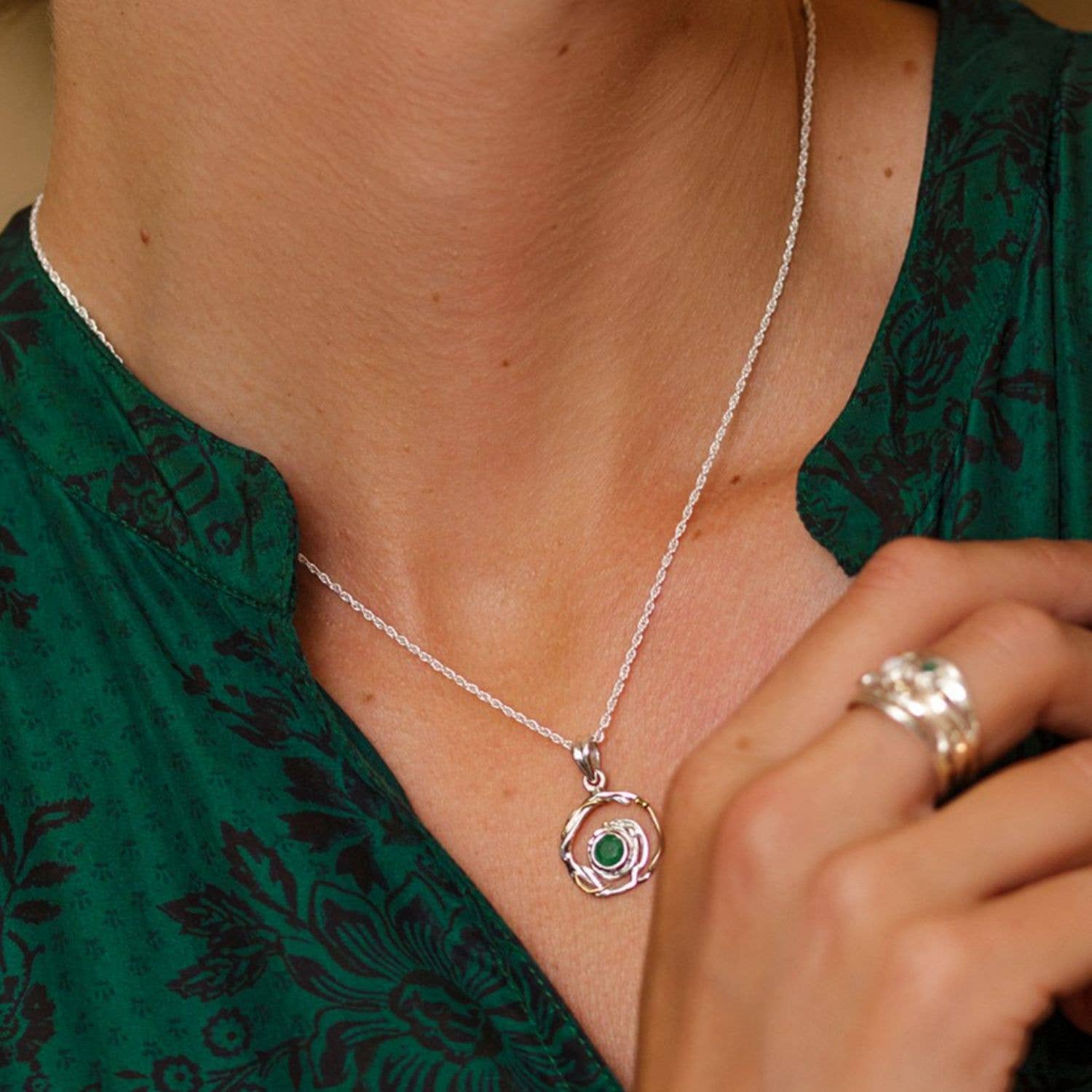 Handmade Circular Emerald Silver Pendant