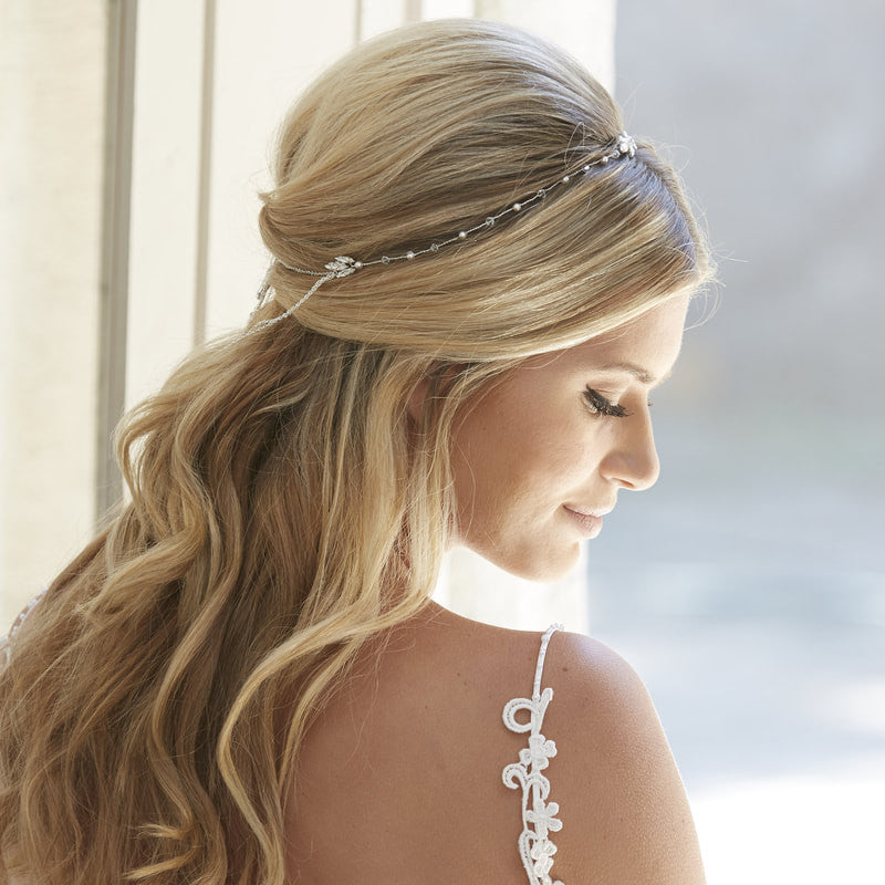 Ferne_headpiece_hair_drapes_pearls_diamante_wire_handmade_simple_elegnat_delicate_wedding_bridal_hair_accessories