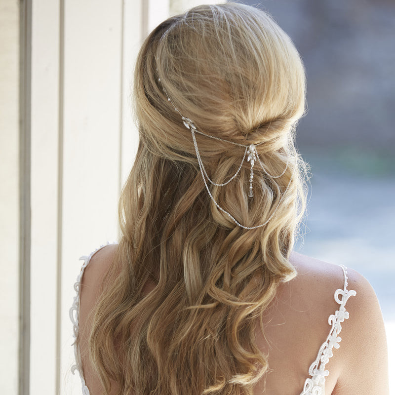 Ferne_headpiece_hair_drapes_pearls_diamante_wire_handmade_simple_elegnat_delicate_wedding_bridal_hair_accessories