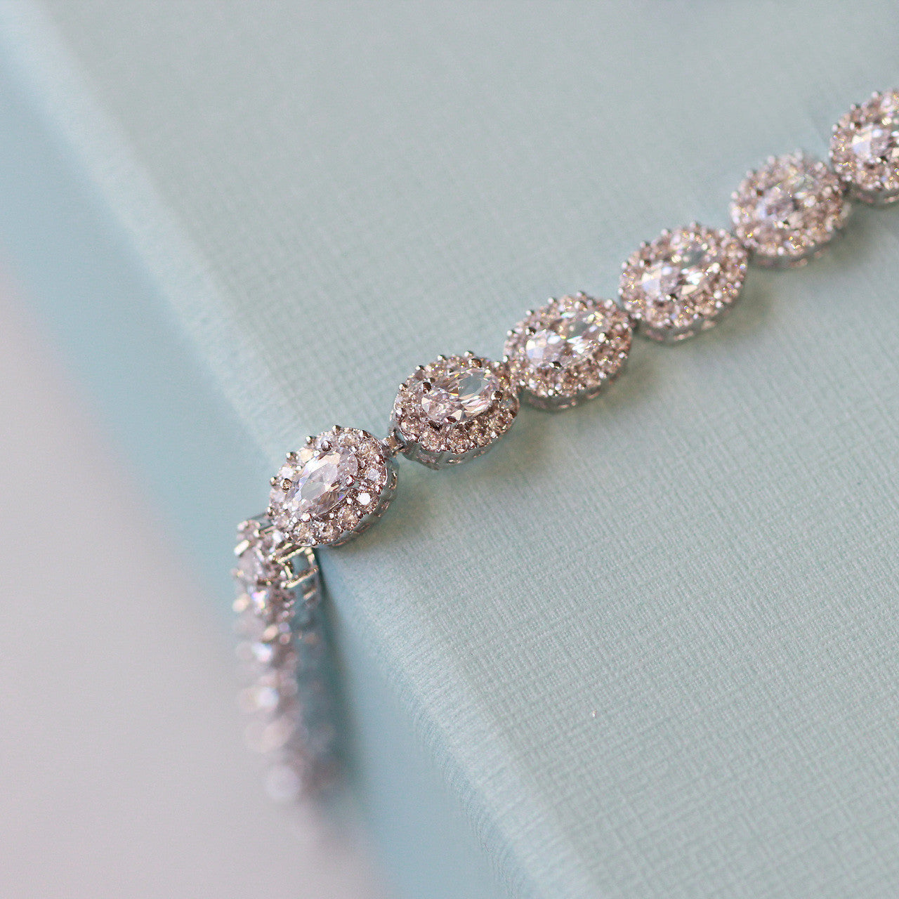 danty_damante_wedding_bride_delicate_bracelet_wedding_accessories_lily_luna_edinburgh