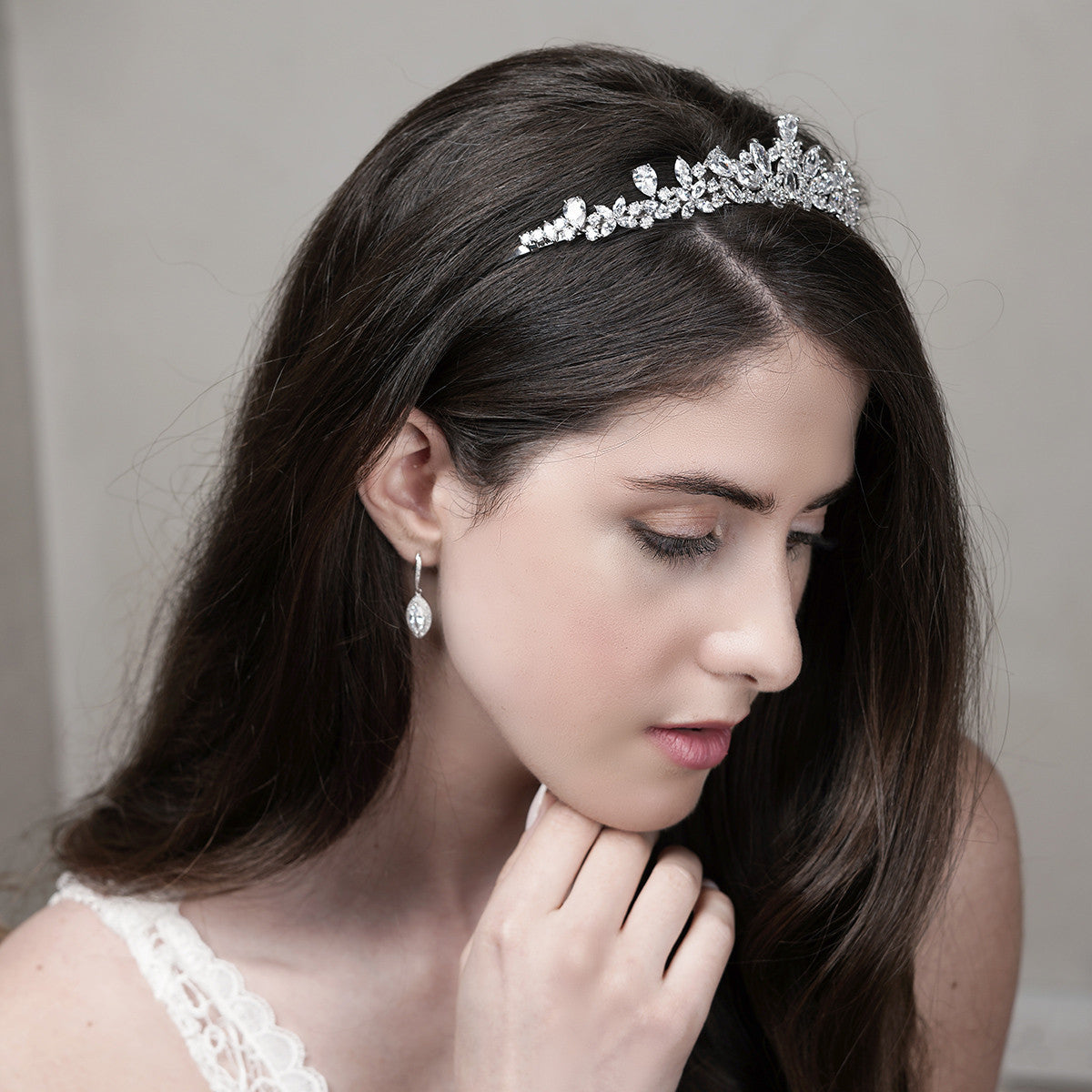 bridal_hair_accessories_traditional_tiara_floral_wedding_Jade
