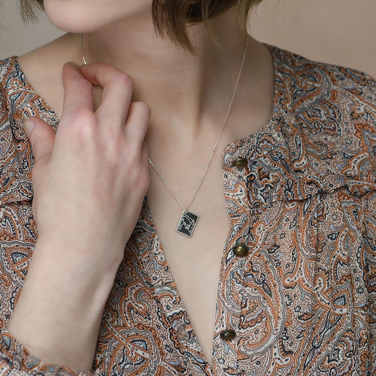 Love from Edinburgh postcard gold plated silver necklace landscape