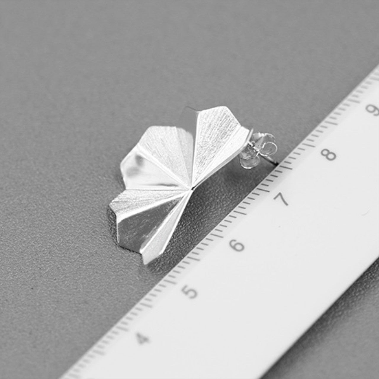 sterling_silver_fan_earrings_folded_details