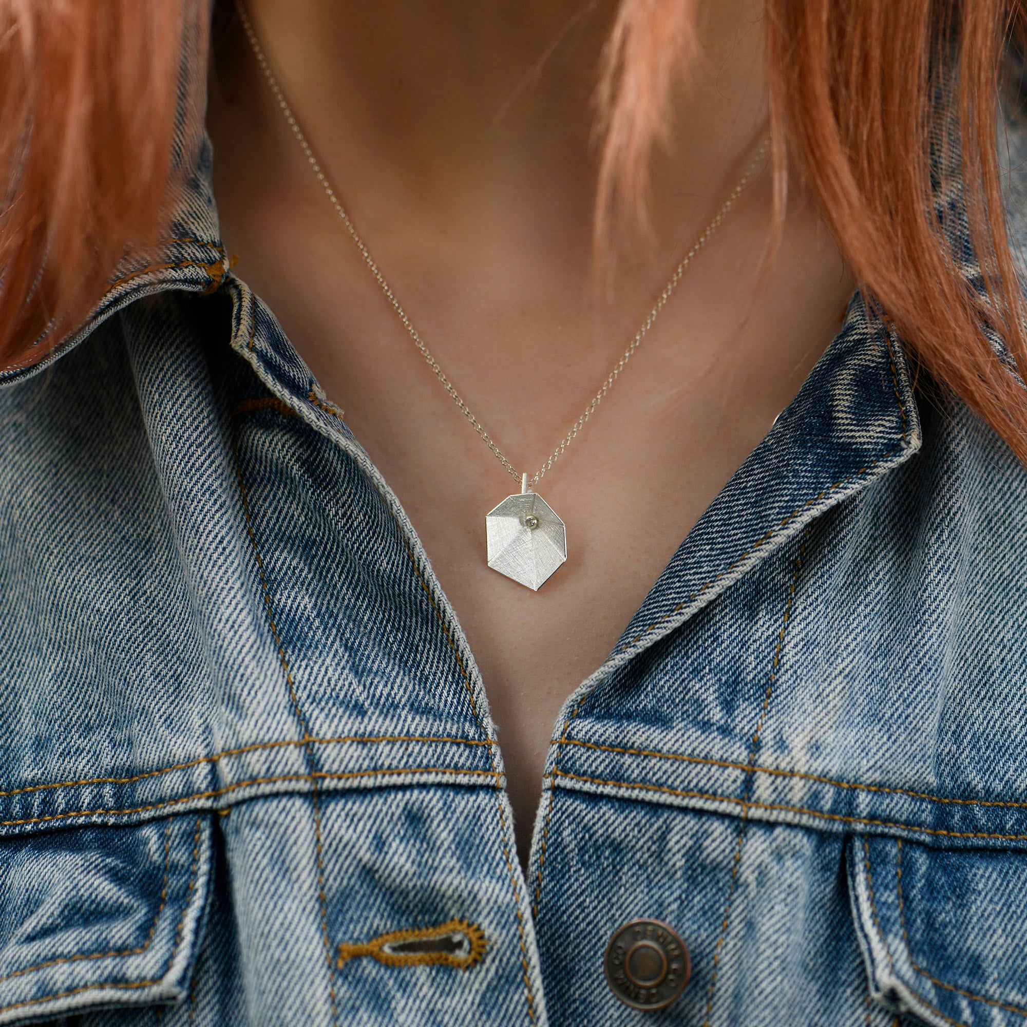 Geometric Open Flower Necklace
