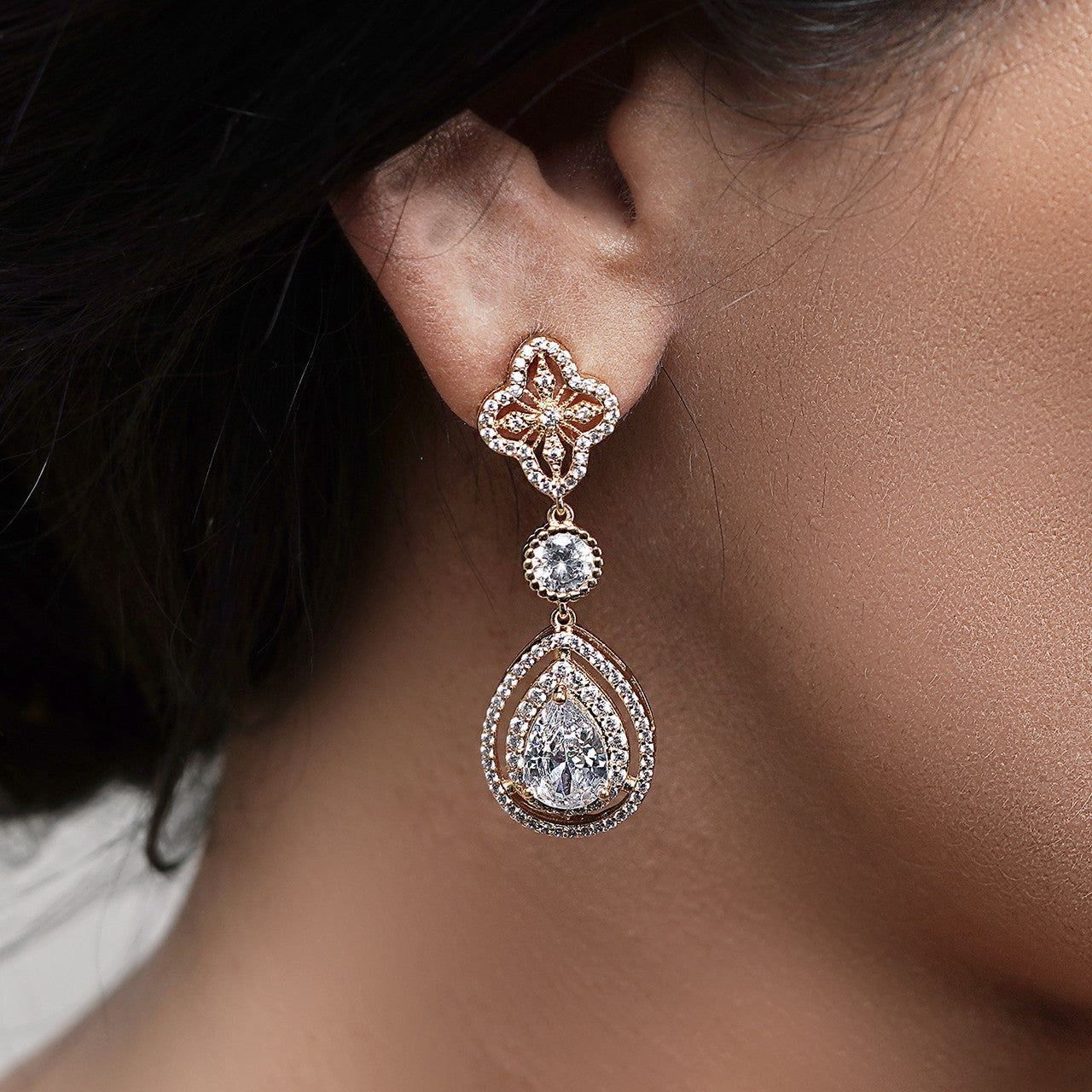 bridal_jewellery_wedding_accessories_earrings_statement_long_art_deco_vintage_style_gold