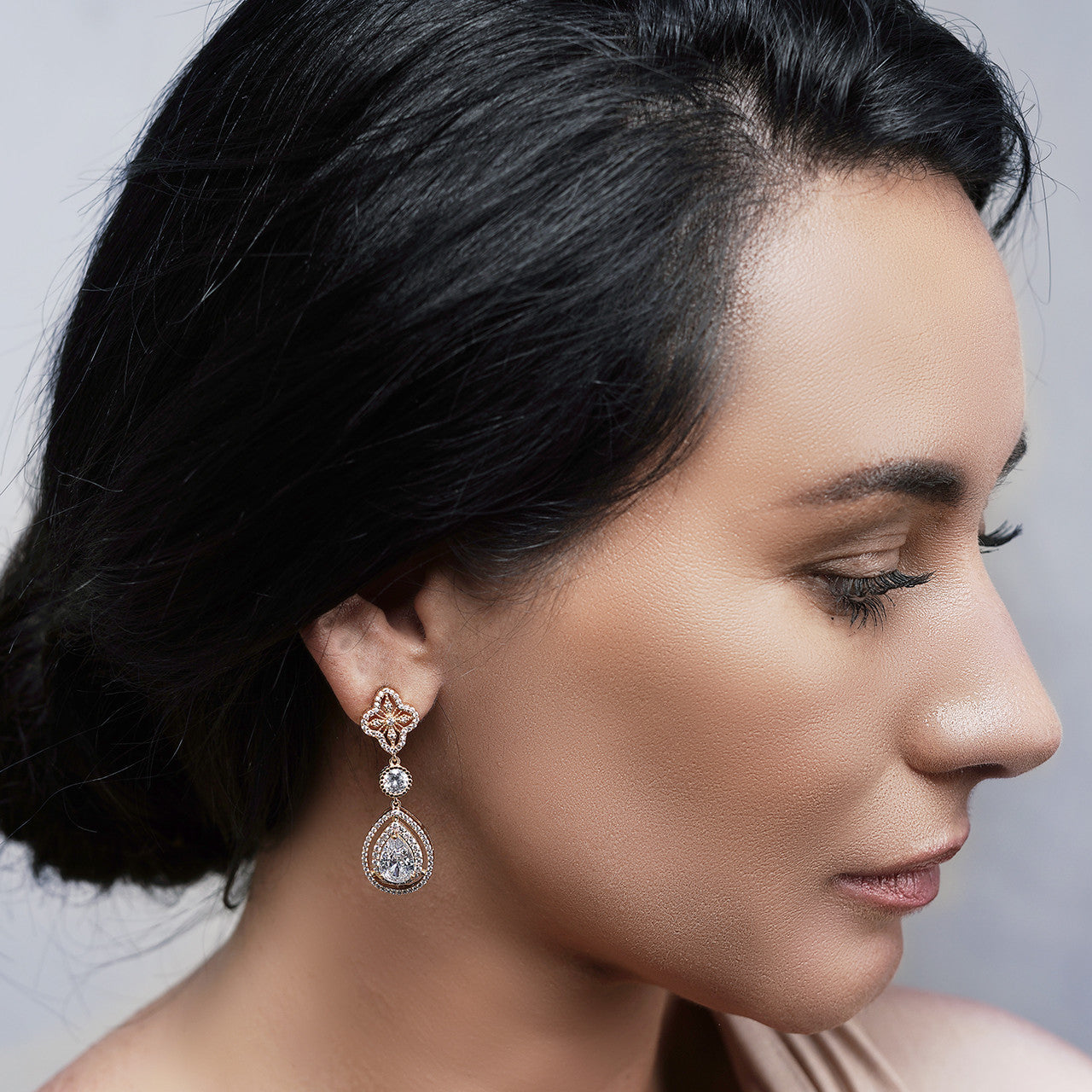 bridal_jewellery_wedding_accessories_earrings_statement_long_art_deco_vintage_style_gold
