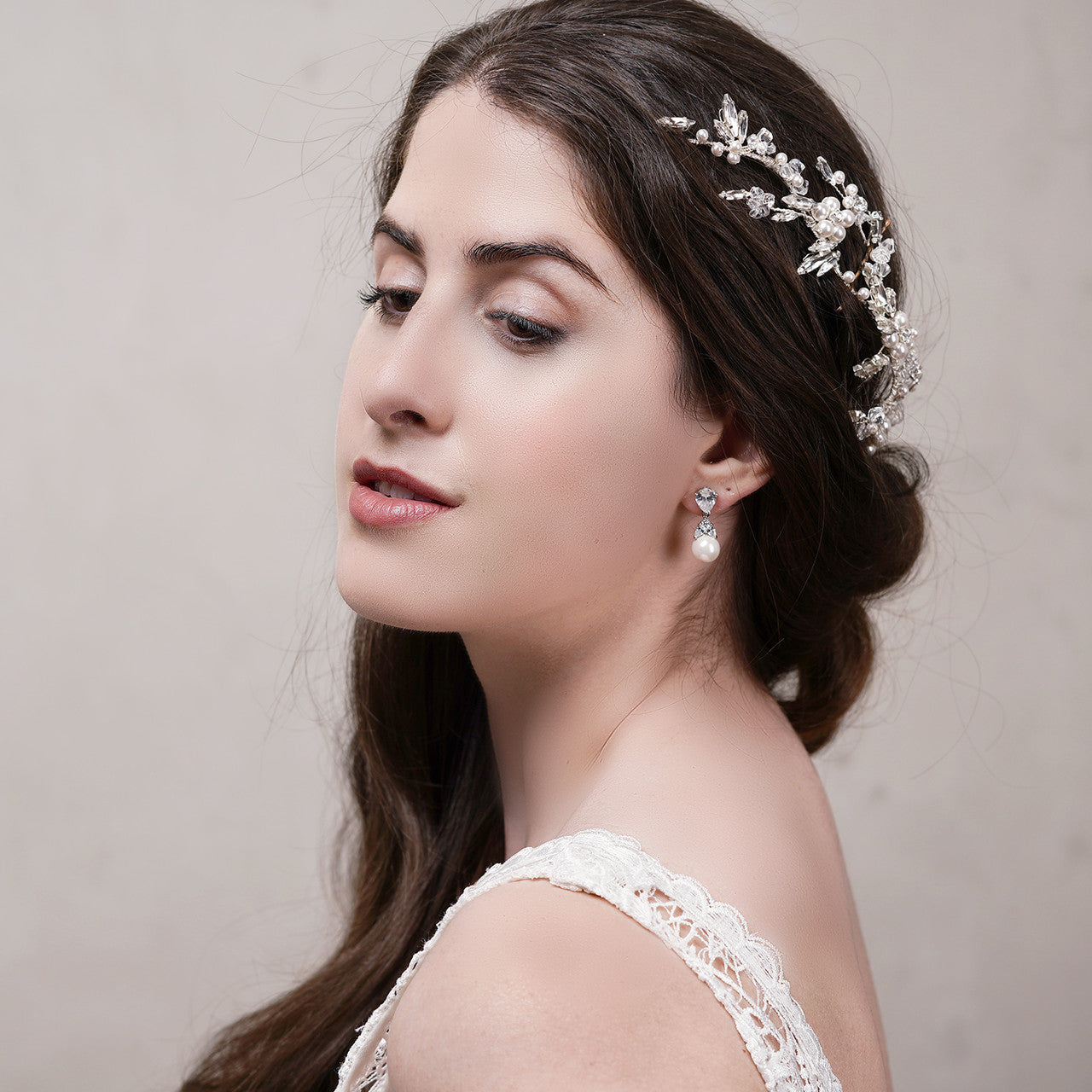 Moana_faux_pearl_earrings_chunky_elegant_classic_bridal_jewellery_bridesmaids_jewellery_wedding_accessories