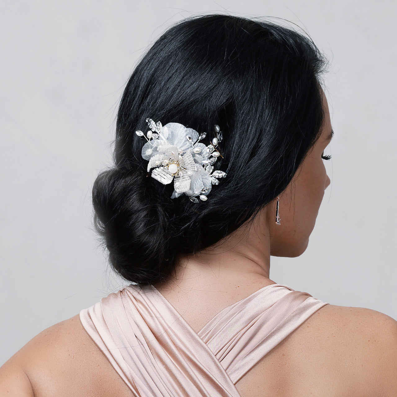 bridal_hair_comb_wedding_accessories_crystals_pearl_sequin_flowers_floral