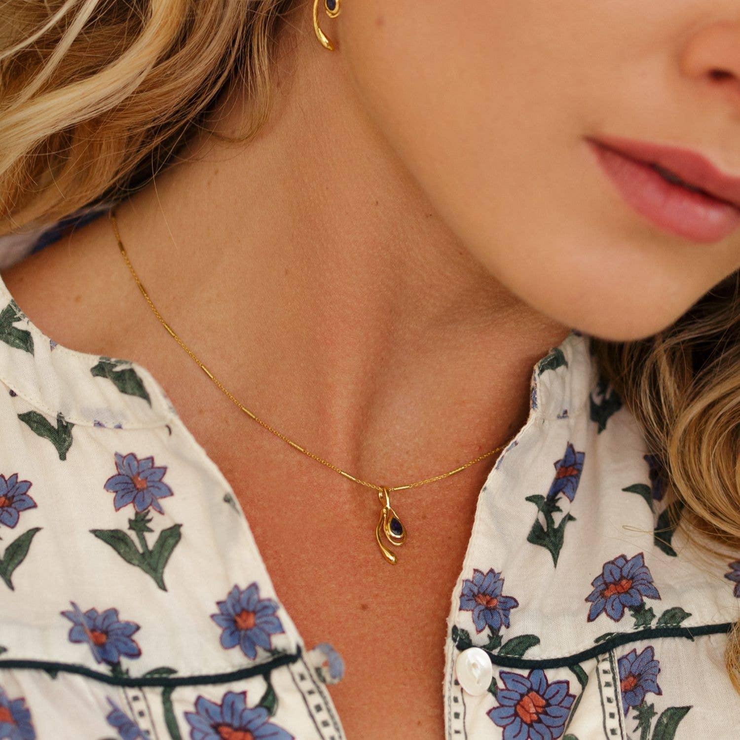 Blue Sapphire Dainty Gold Pendant