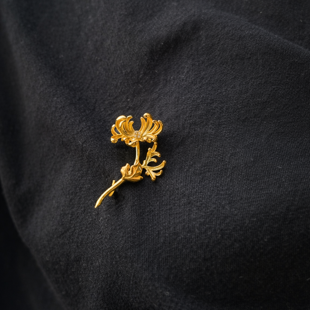 Gold Vermeil Chrysanthemum Flower Mini Brooch