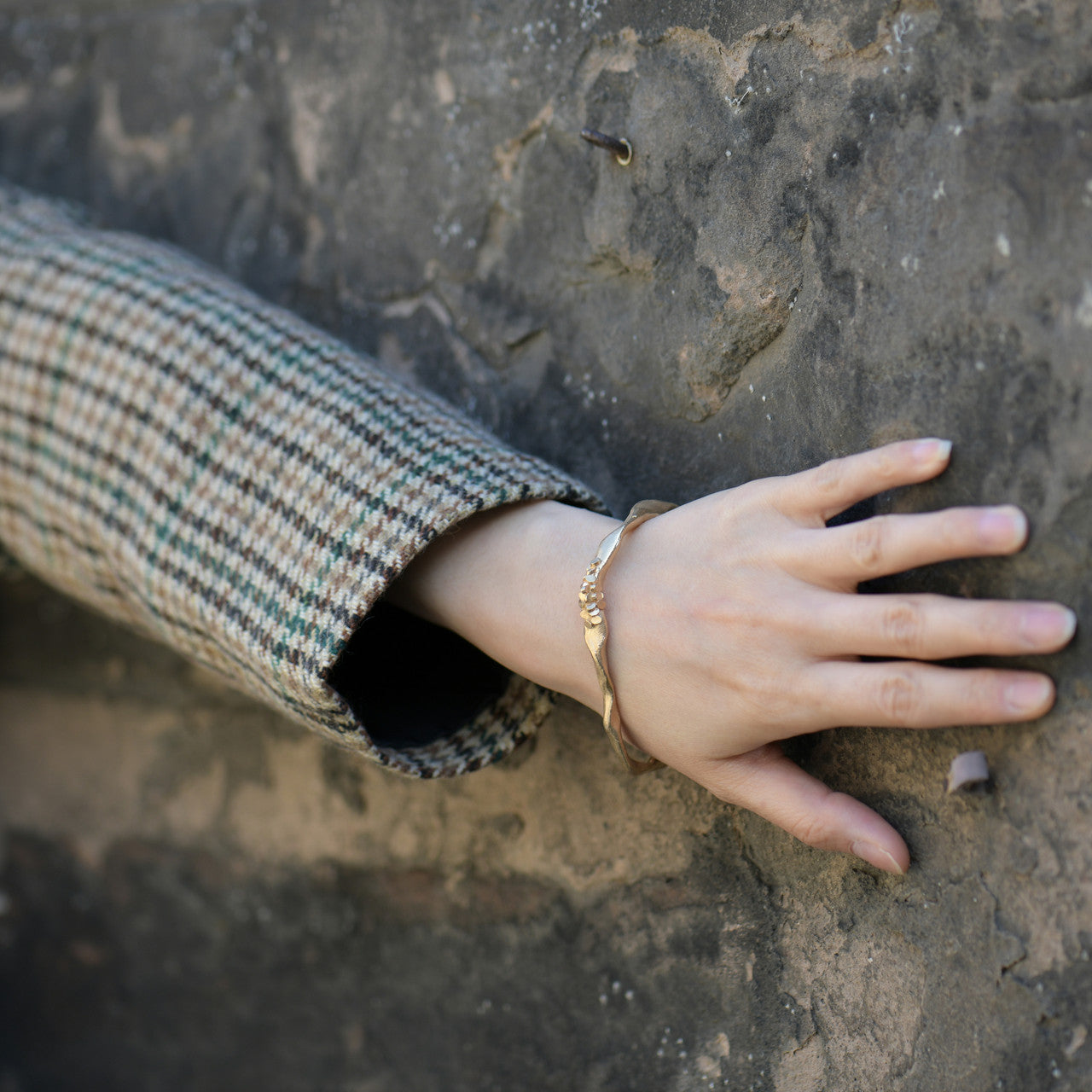 Jade_Mellor_handmade_jewellery_bracelet_bangle_bronze_organic_textured