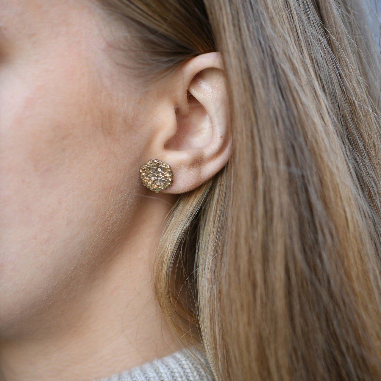 Jade_Mellor_handmade_jewellery_studs_earrings_caddis_disc_bronze_sterling_silver_organic_textured