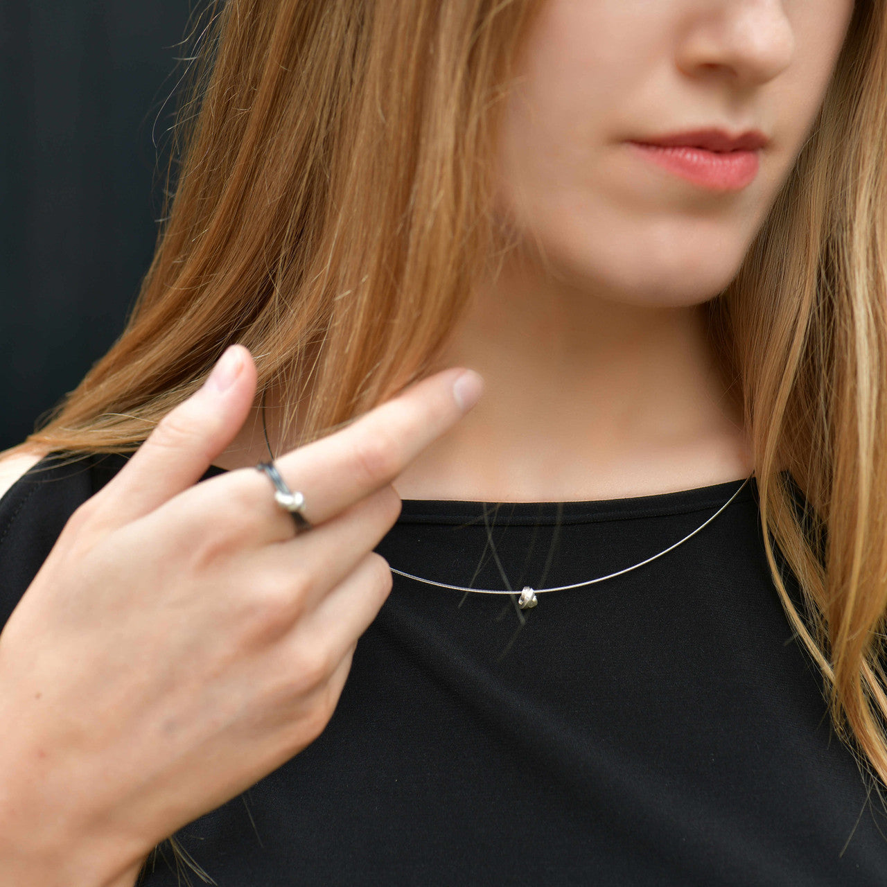 MarCucurella_handmade_jewellery_necklace_pendant_sterling_silver_knot_minimalist_Spain