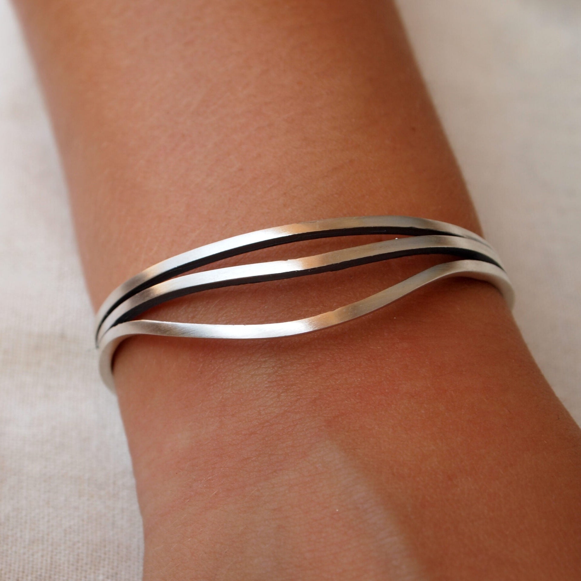 Sterling Silver Curved Line Bangle