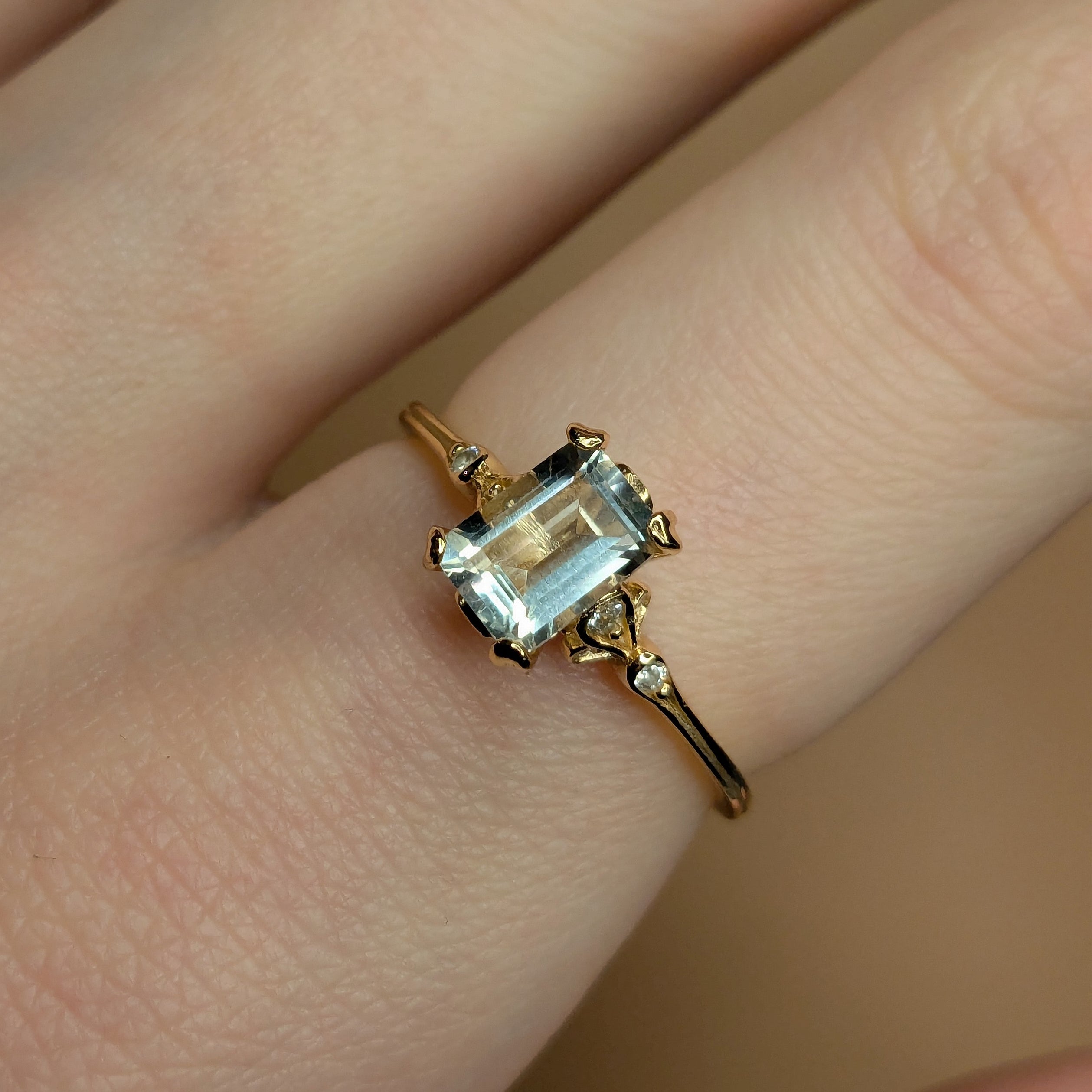 Hakuna - Green Amethyst Ring