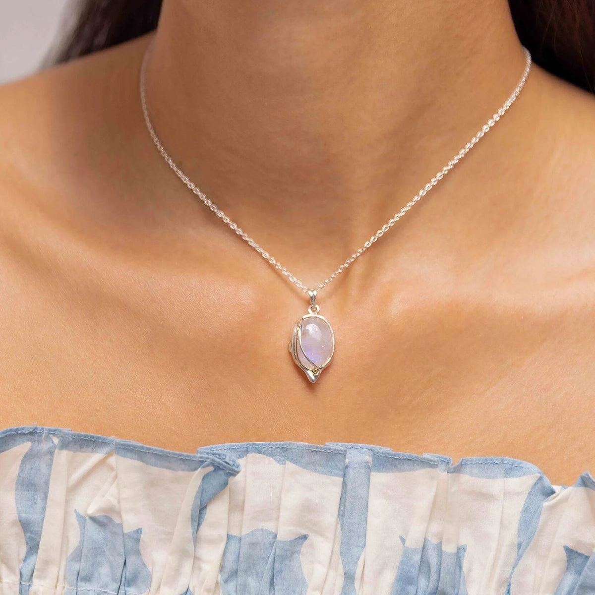 Fluid Silver Moonstone Pendant
