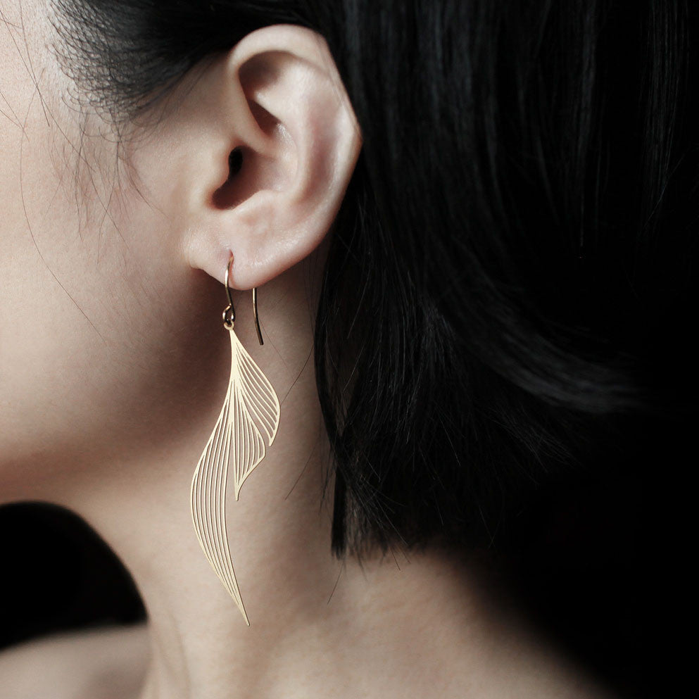 Moorigin Ripple Drop Earrings Gold