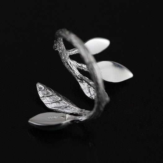 Sterling Silver with Green Jade-stone Leafy Ring