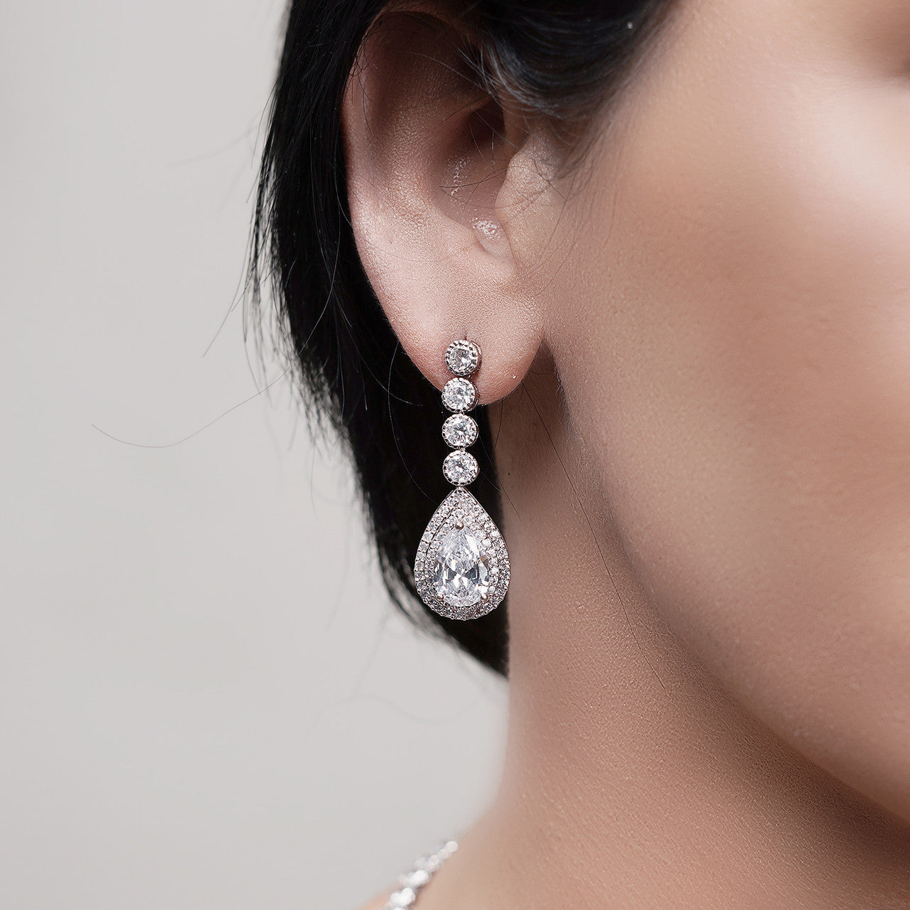 Memphis_earrings_necklace_jewellery_set_teardrop_circles_statement