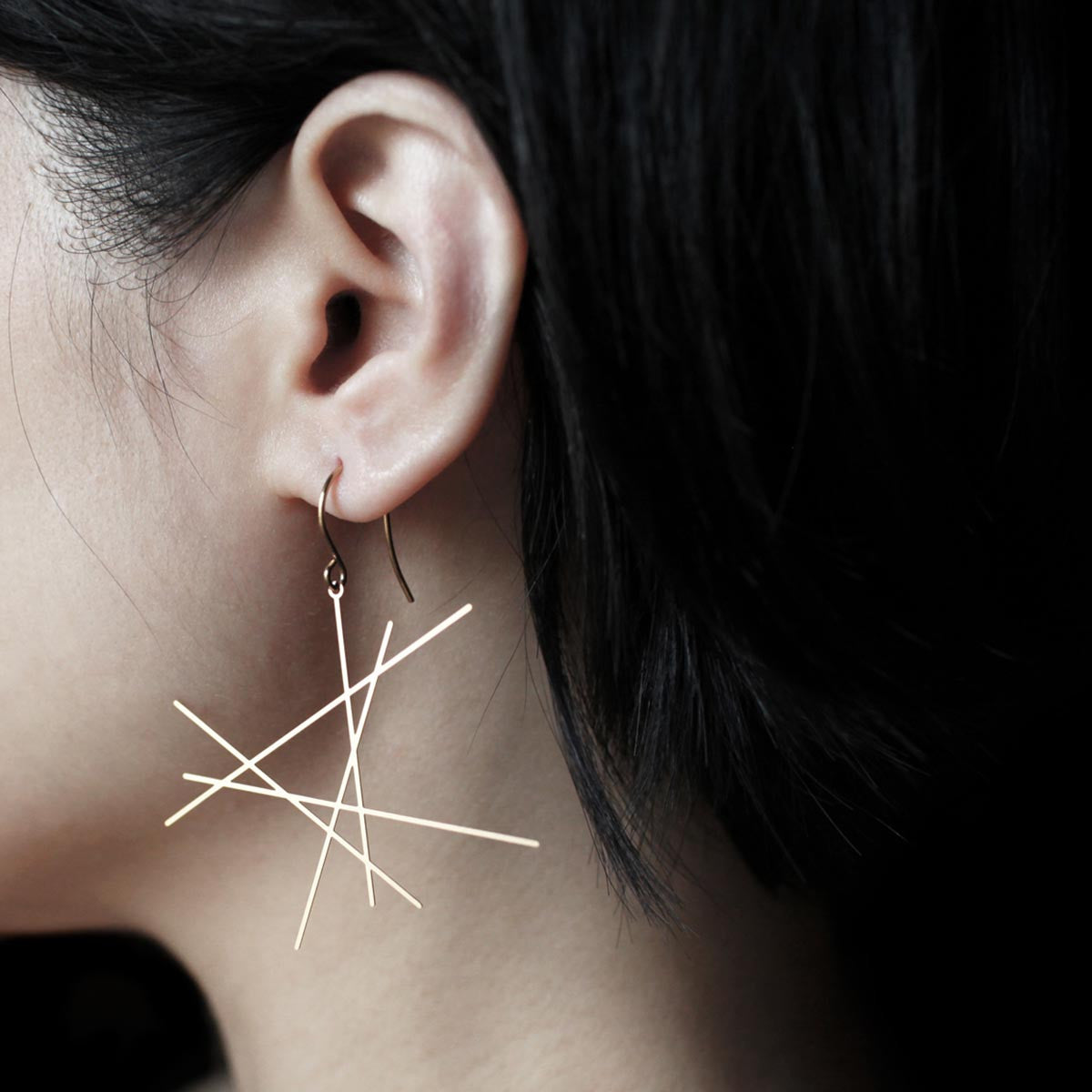 Moorigin Abstract Line Earrings Gold