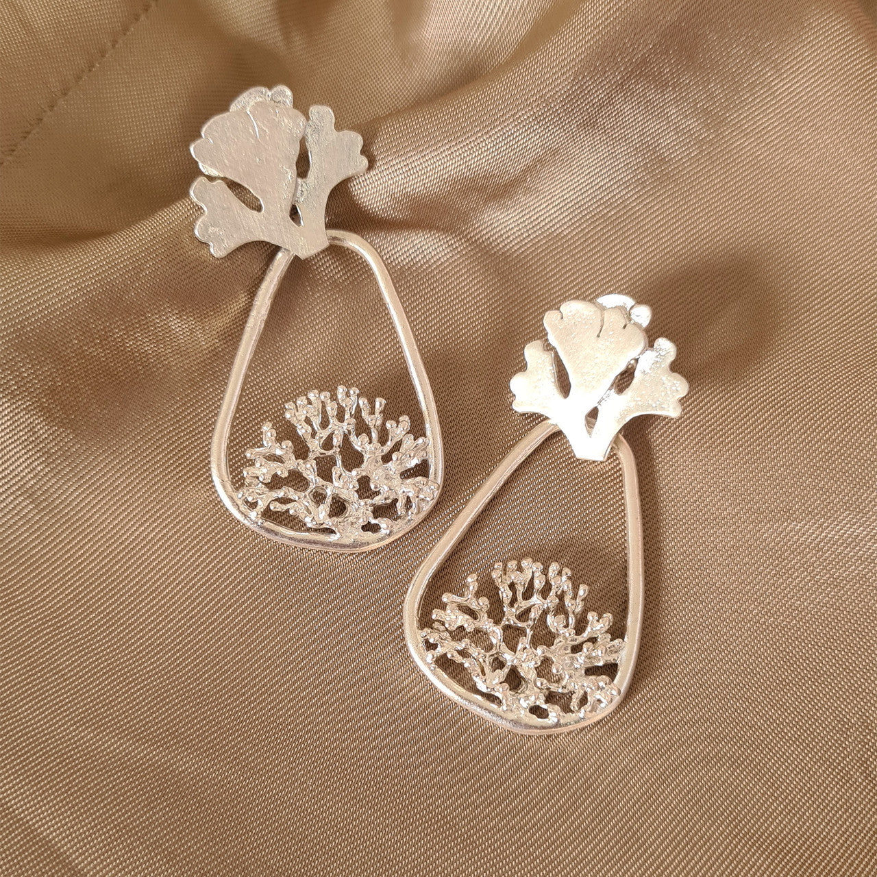 Ana_Rubiato_handmade_jewellery_earrings_sterling_silver_statement_jewellery_coral_reef_sealife_inspired