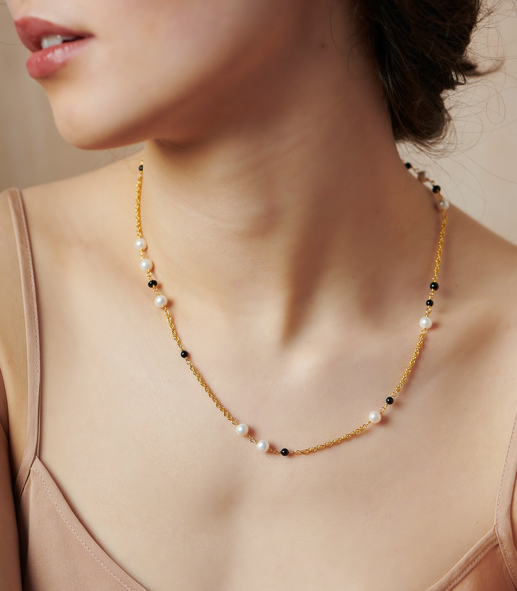 Heh Necklace
